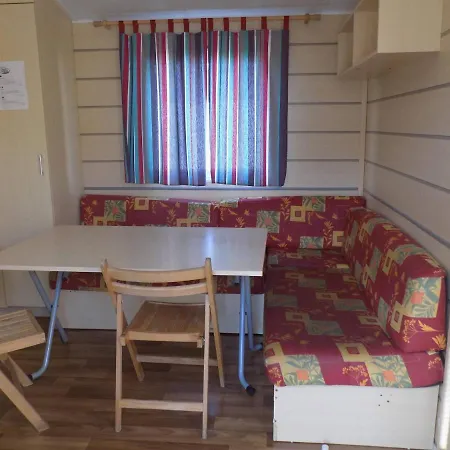 度假居 Natur Camping Bungalow T3 - 8 帕塔亚什